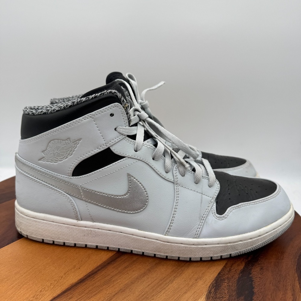 Air Jordan 1 Retro Mid Shoe Mens Size 13 Platinum Athletic Sneakers 554724-032